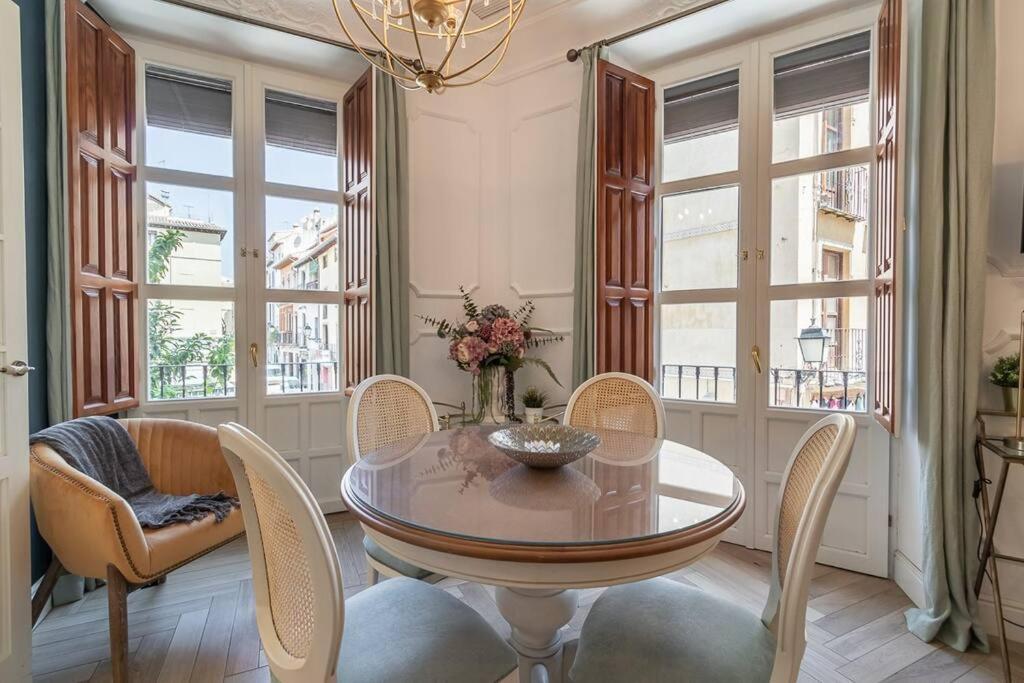 Ch Elvira Luxury Apartment Granada Exterior photo