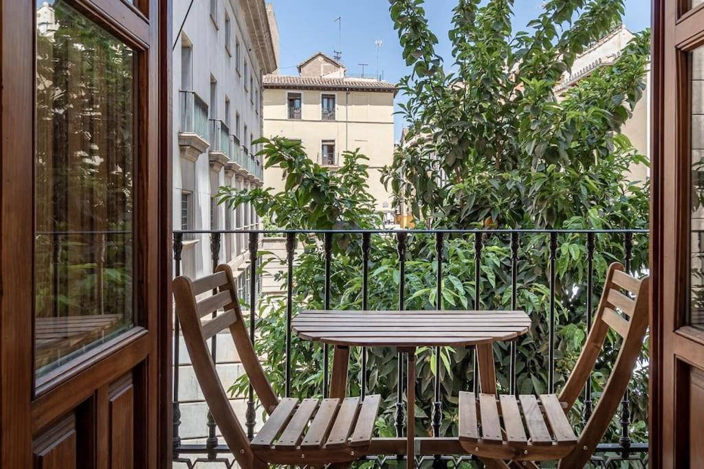 Ch Elvira Luxury Apartment Granada Exterior photo